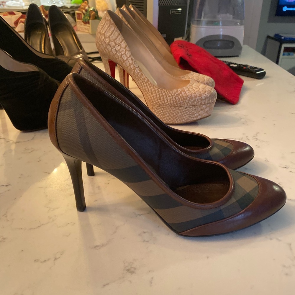 Burberry plaid heels